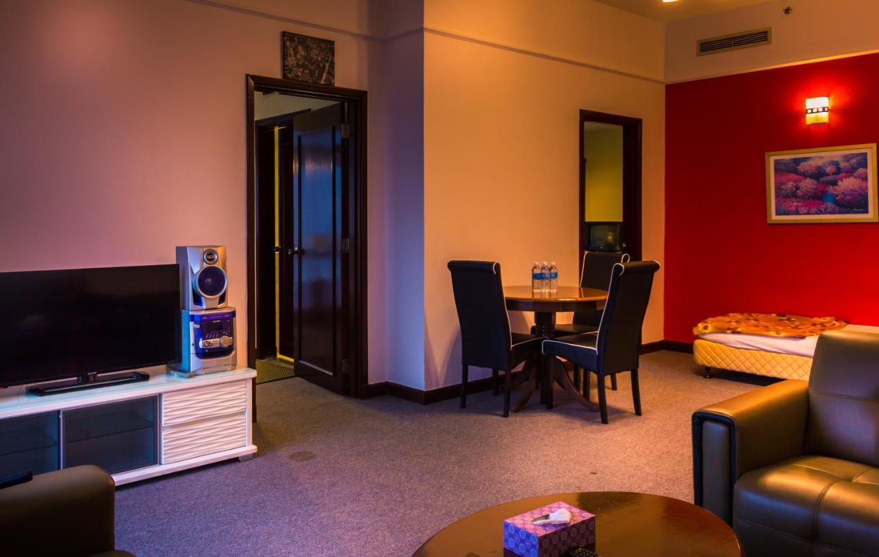 Rainbow Service Suite At Times Square Kuala Lumpur Luaran gambar